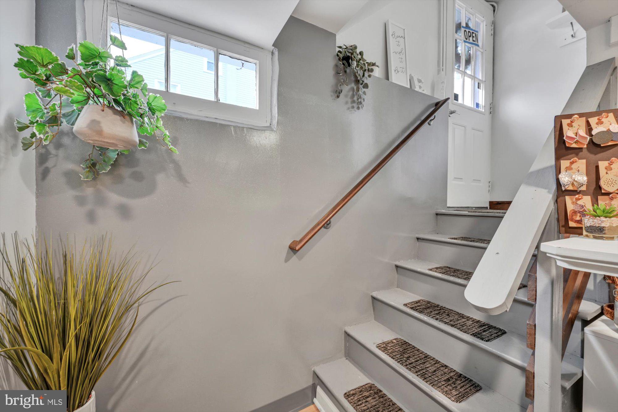 50 Delp Road Lancaster, PA 17601 - Photo 33 of 38 Entry to Lower Level