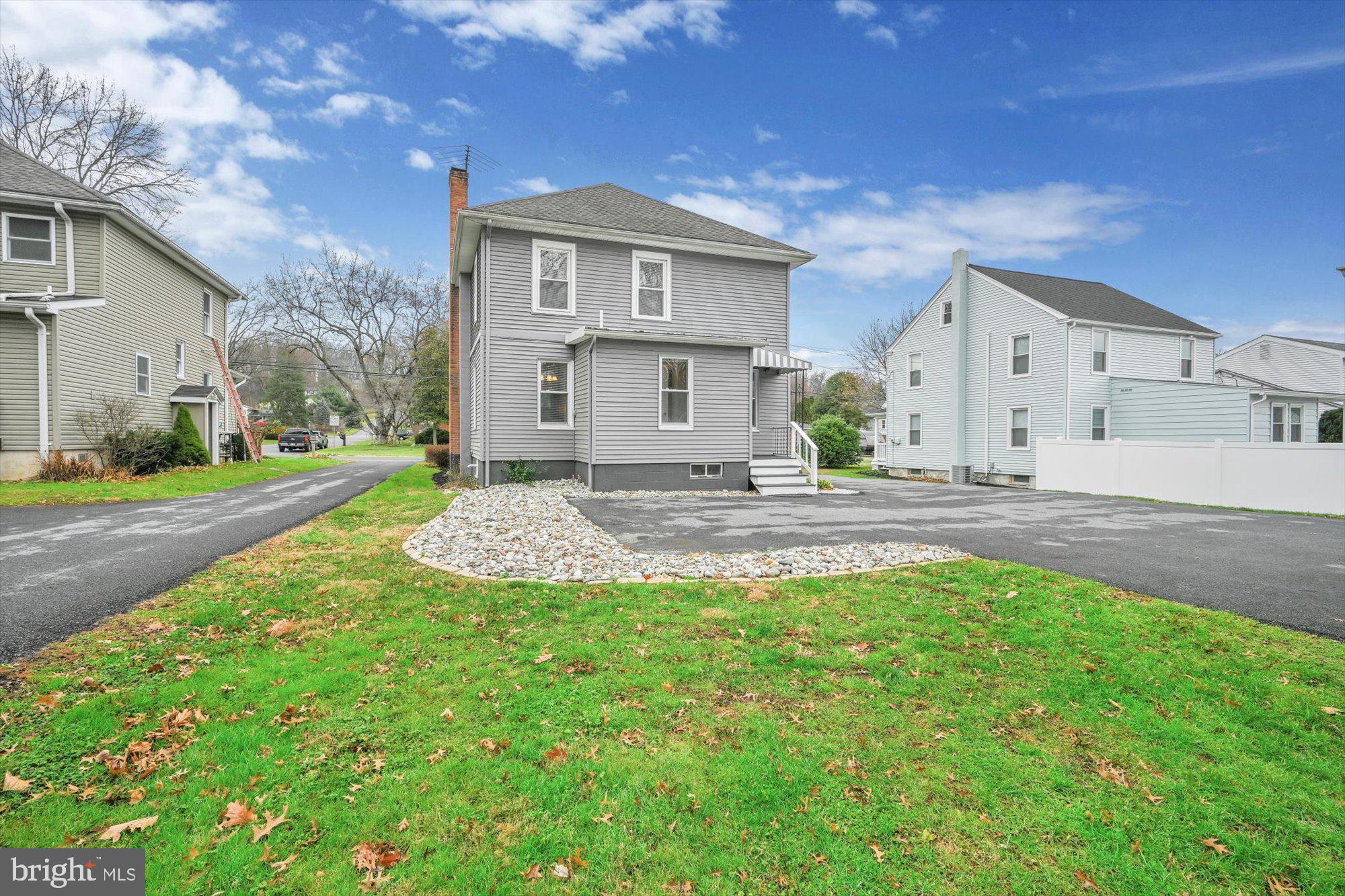 50 Delp Road Lancaster, PA 17601 - Photo 7 of 38 Back of Home