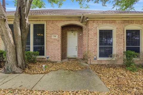 $550,000 | 270 Brookbend Drive, Waxahachie, TX 75165