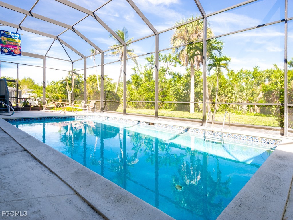 1379 Albatross Road Sanibel, FL 33957 - Photo 3 of 50