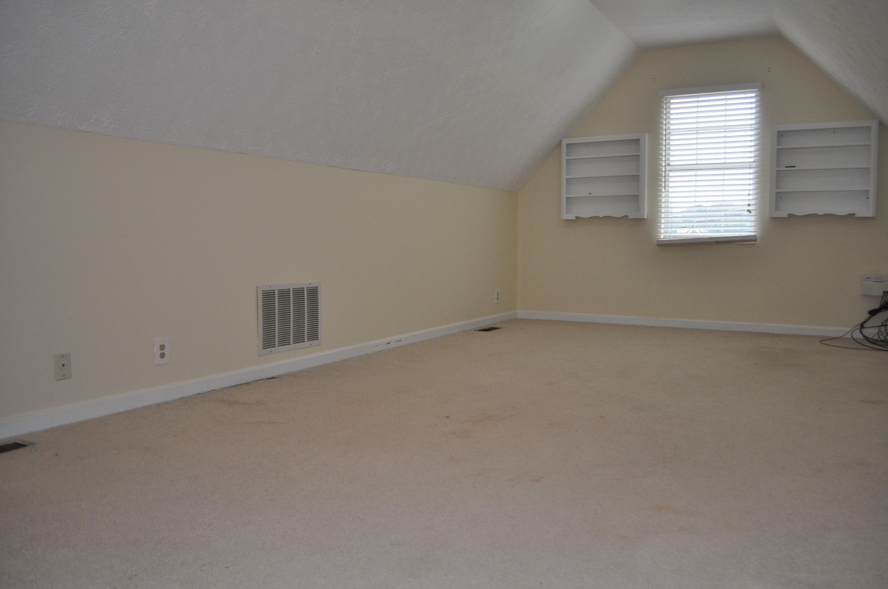 1012 Cross Meadow Road Knoxville, TN 37934 - Photo 13 of 25 cross meadow new pics 010