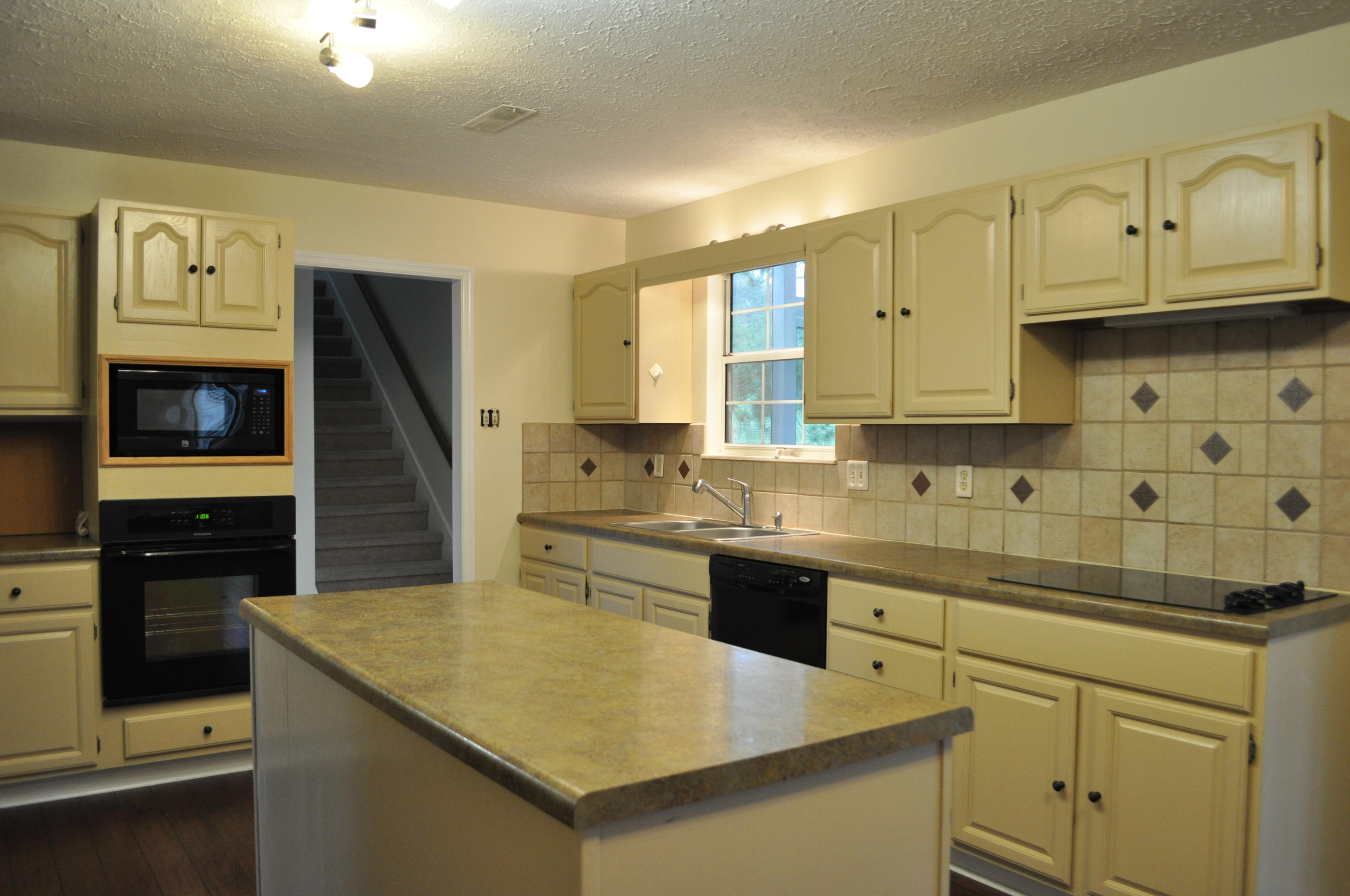 1012 Cross Meadow Road Knoxville, TN 37934 - Photo 4 of 25 cross meadow new pics 008
