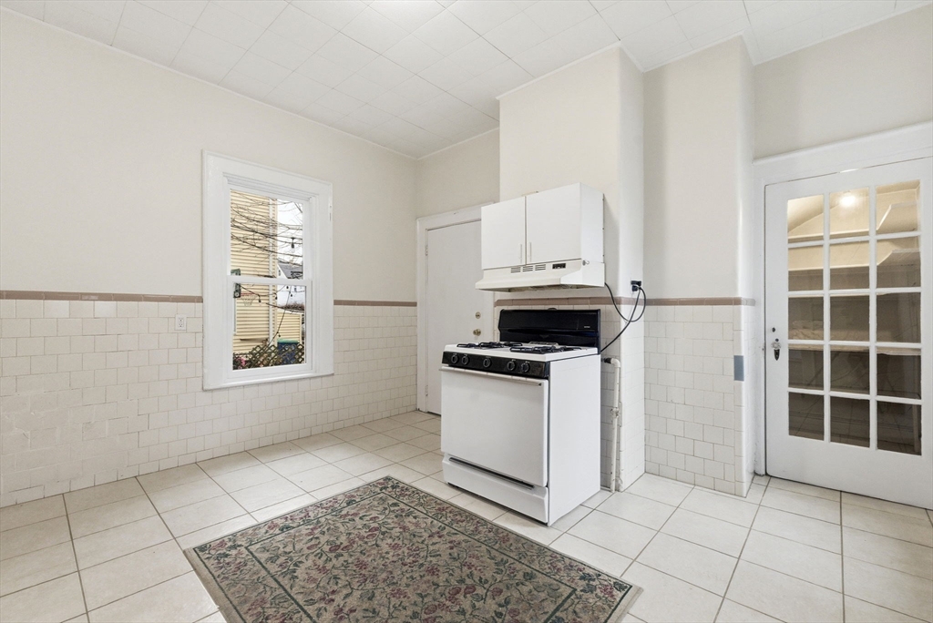 48 Springfield Street Somerville, MA 02143 - Photo 15 of 38