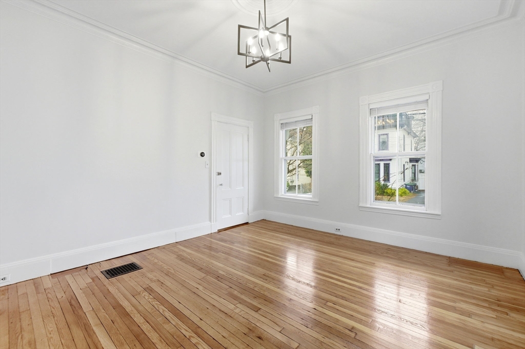 48 Springfield Street Somerville, MA 02143 - Photo 5 of 38