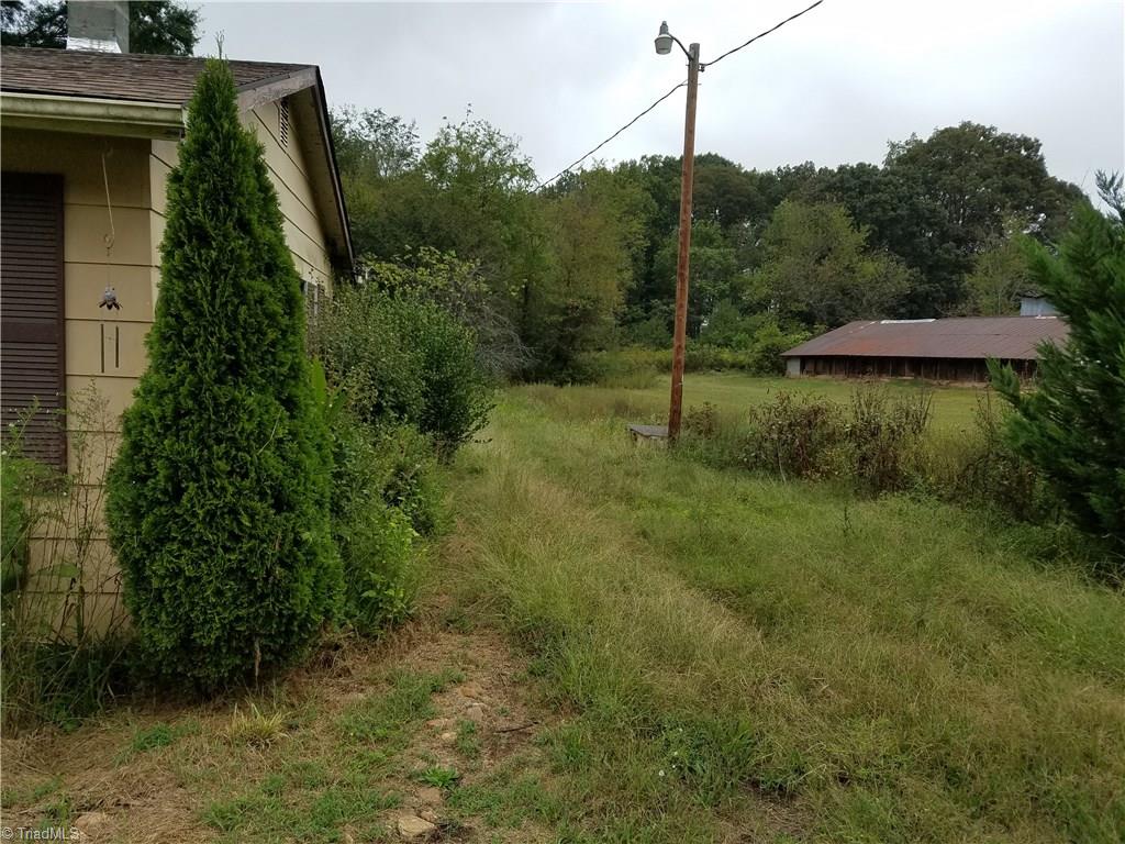 910 Baker Road High Point, NC 27263 - Photo 4 of 17 Gallery Image 4