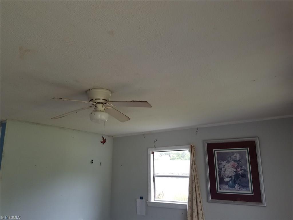 910 Baker Road High Point, NC 27263 - Photo 7 of 17 Gallery Image 7