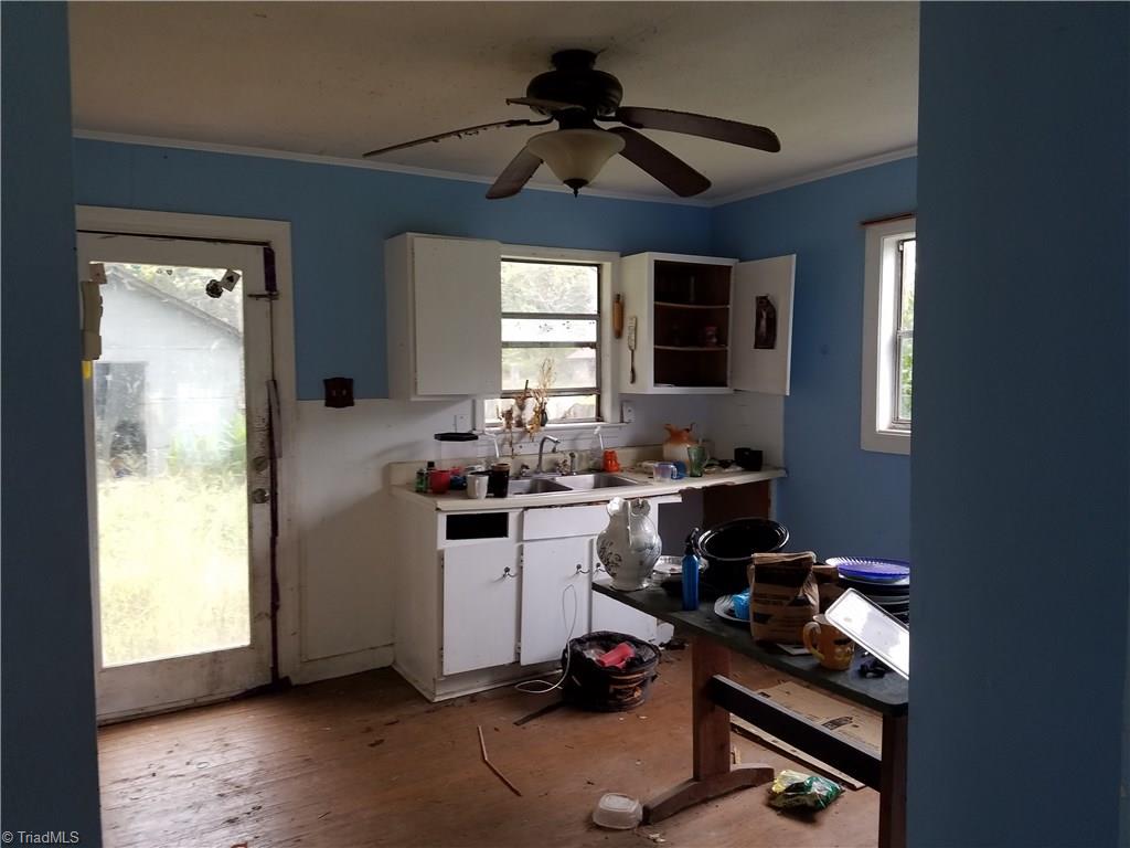 910 Baker Road High Point, NC 27263 - Photo 10 of 17 Gallery Image 10