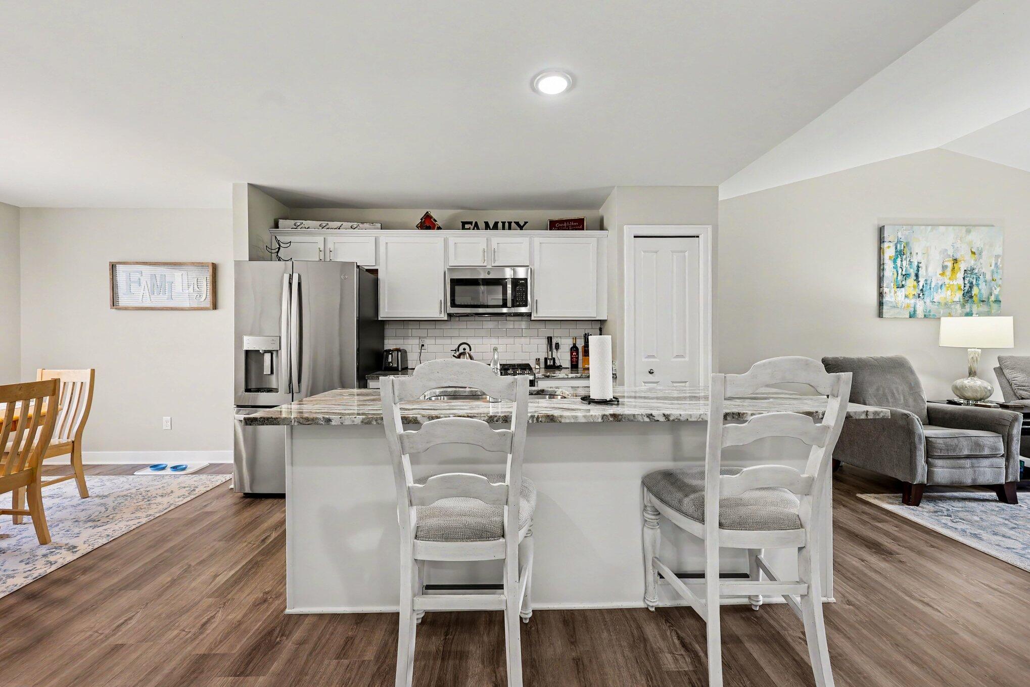 831 Sarah Lane Milan, MI 48160 - Photo 11 of 33 011_file_6748 - Copy