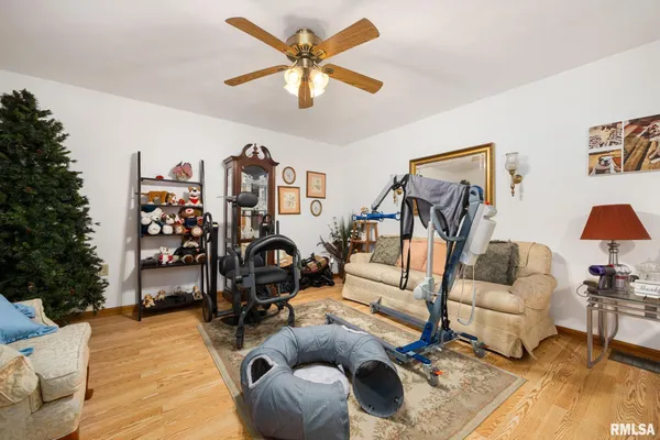 $209,990 | 13931 2nd Street, Pekin, IL 61554