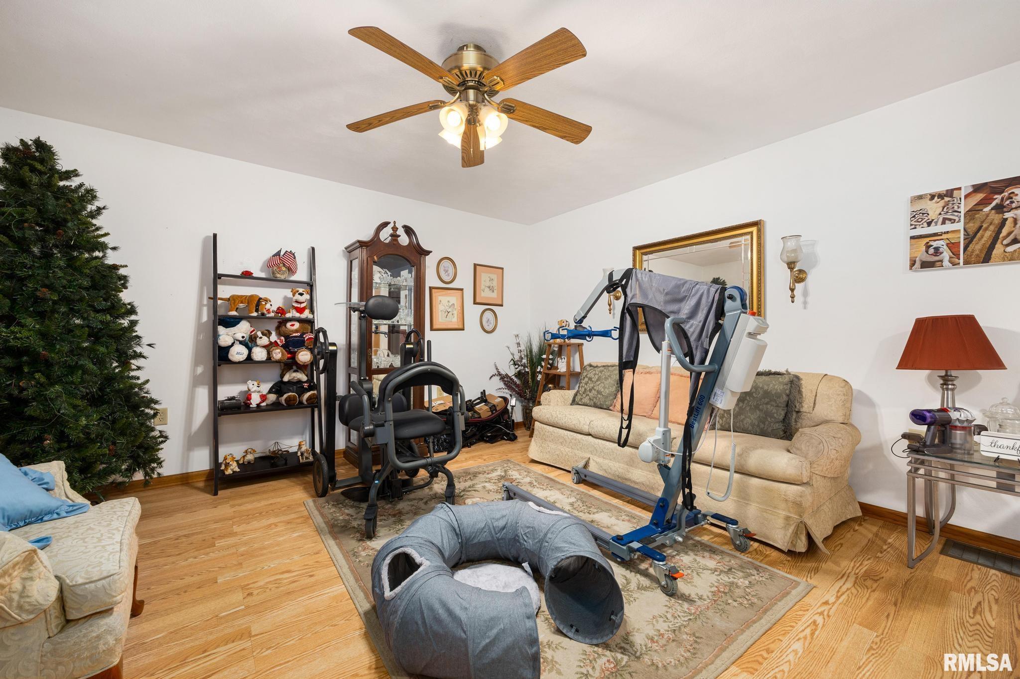 13931 2nd Street Pekin, IL 61554 - Photo 11 of 39