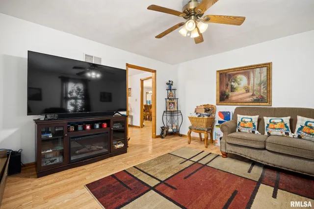 $224,990 | 13931 2nd Street, Pekin, IL 61554