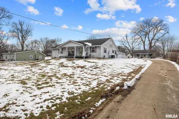 $209,990 | 13931 2nd Street, Pekin, IL 61554