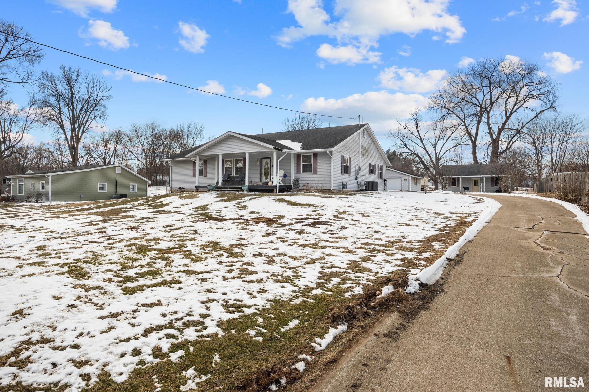 13931 2nd Street Pekin, IL 61554 - Photo 2 of 39