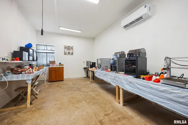 $209,990 | 13931 2nd Street, Pekin, IL 61554