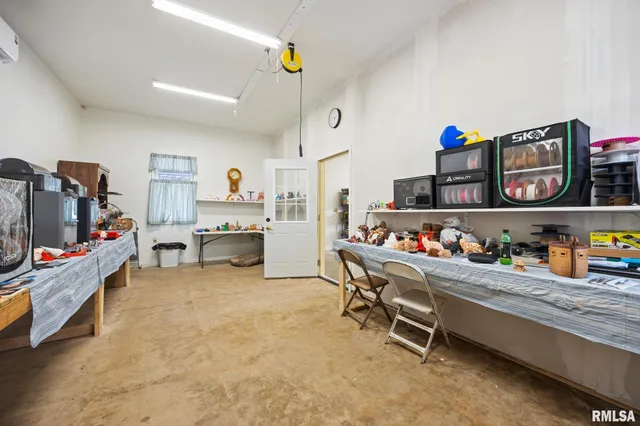 $224,990 | 13931 2nd Street, Pekin, IL 61554