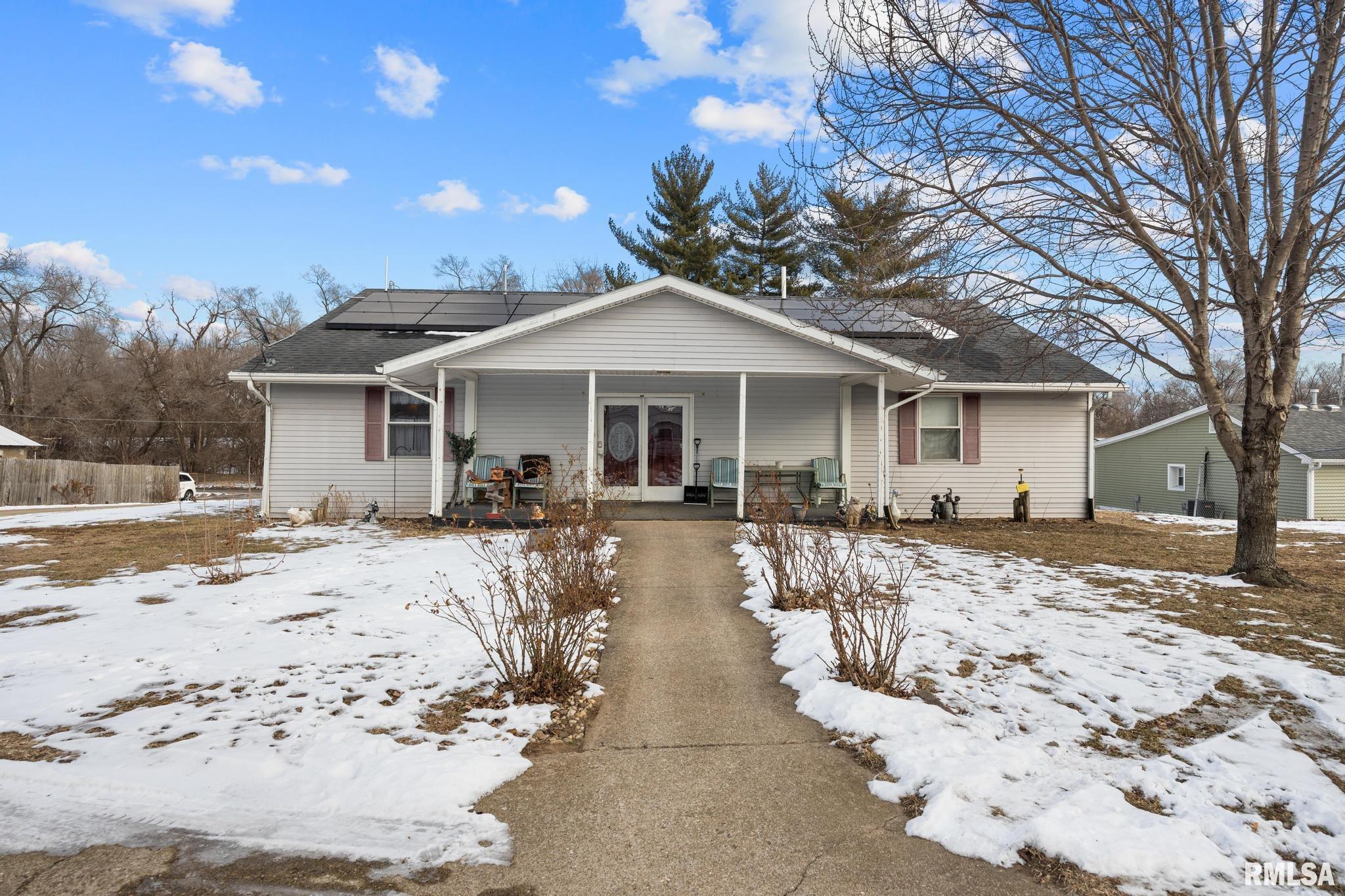 13931 2nd Street Pekin, IL 61554 - Photo 5 of 39