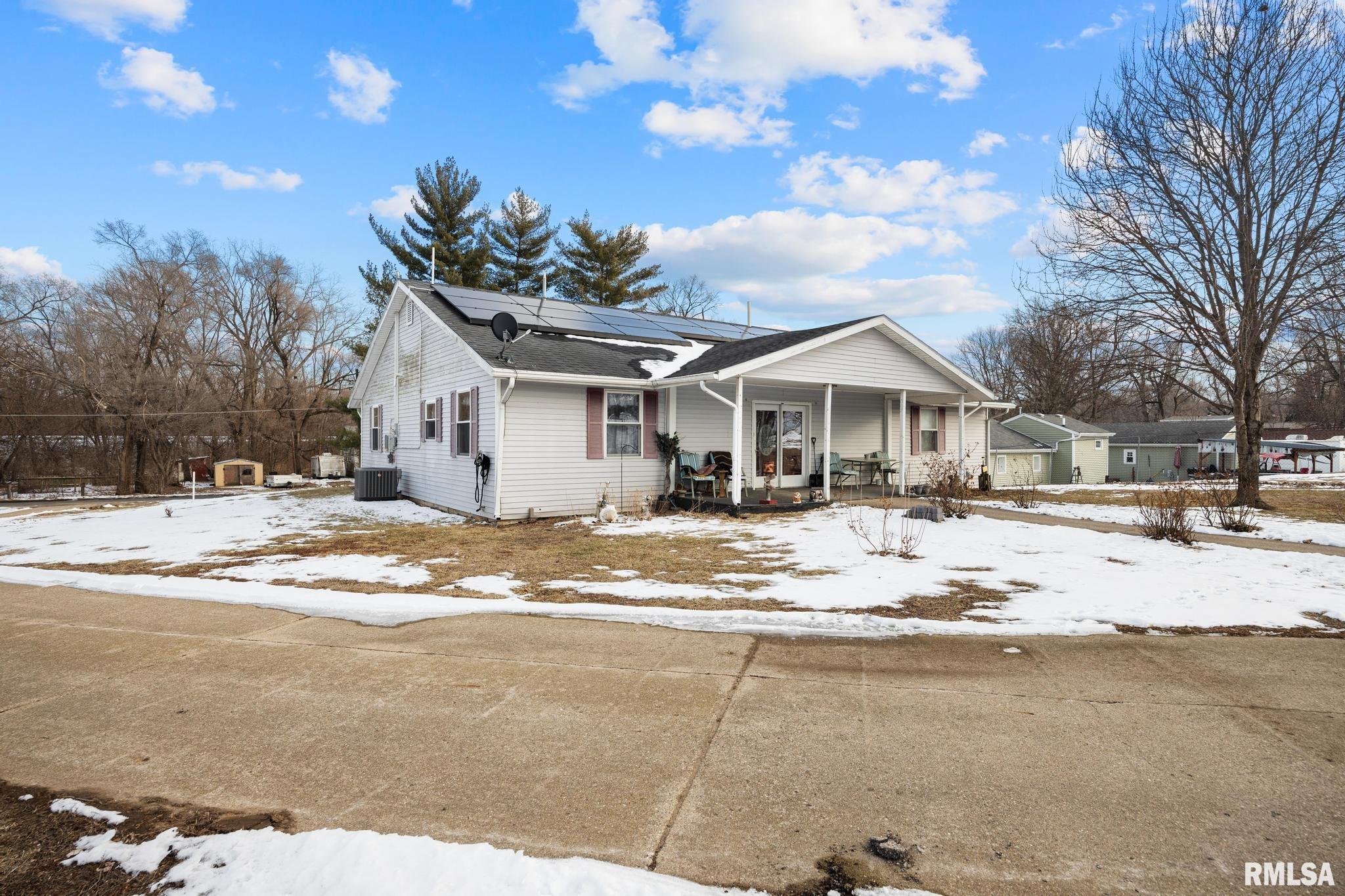 13931 2nd Street Pekin, IL 61554 - Photo 6 of 39