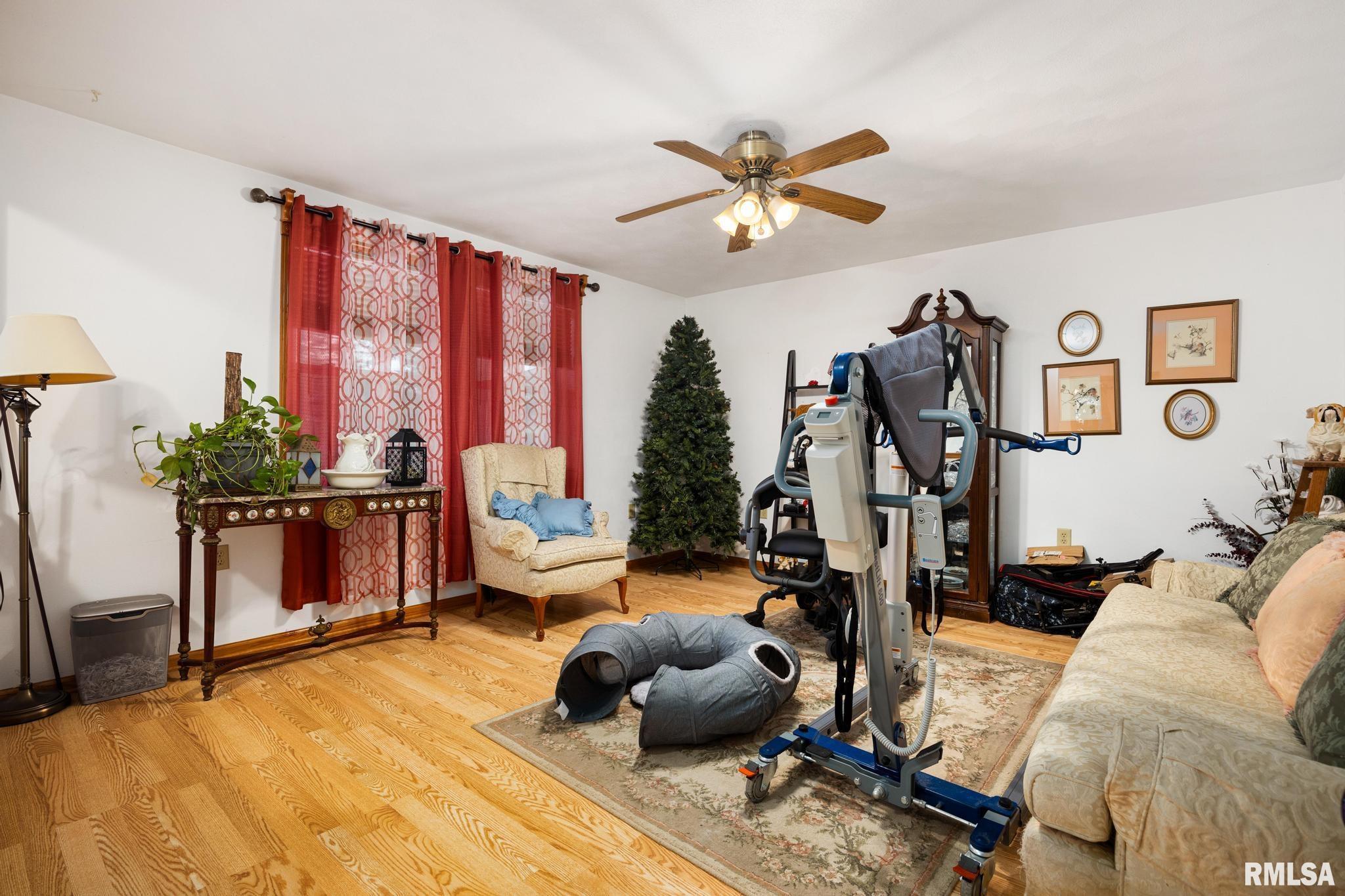 13931 2nd Street Pekin, IL 61554 - Photo 9 of 39