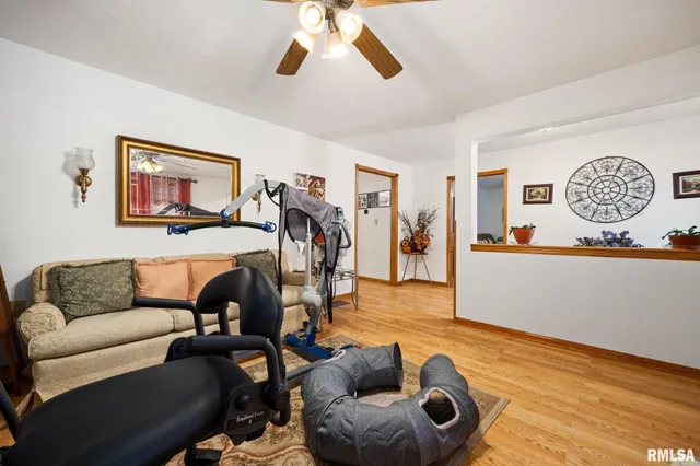 $224,990 | 13931 2nd Street, Pekin, IL 61554