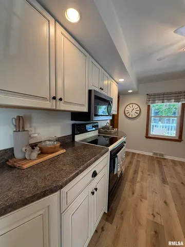 $160,000 | 211 West MacArthur Avenue, Lewistown, IL 61542