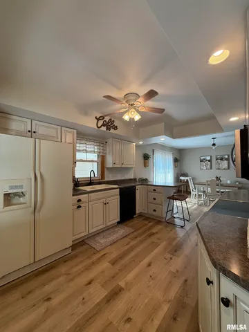 $160,000 | 211 West MacArthur Avenue, Lewistown, IL 61542