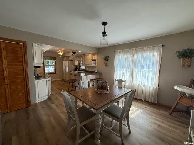 $160,000 | 211 West MacArthur Avenue, Lewistown, IL 61542