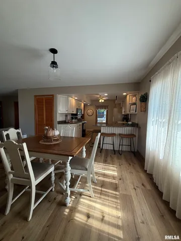 $160,000 | 211 West MacArthur Avenue, Lewistown, IL 61542