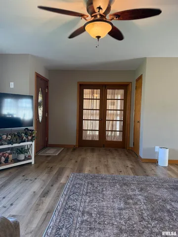 $160,000 | 211 West MacArthur Avenue, Lewistown, IL 61542