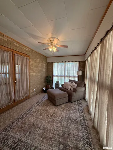 $160,000 | 211 West MacArthur Avenue, Lewistown, IL 61542