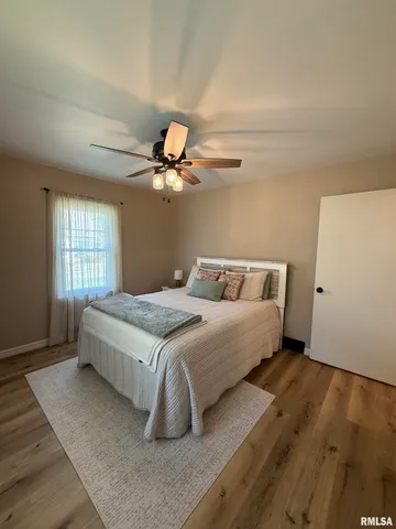 $160,000 | 211 West MacArthur Avenue, Lewistown, IL 61542