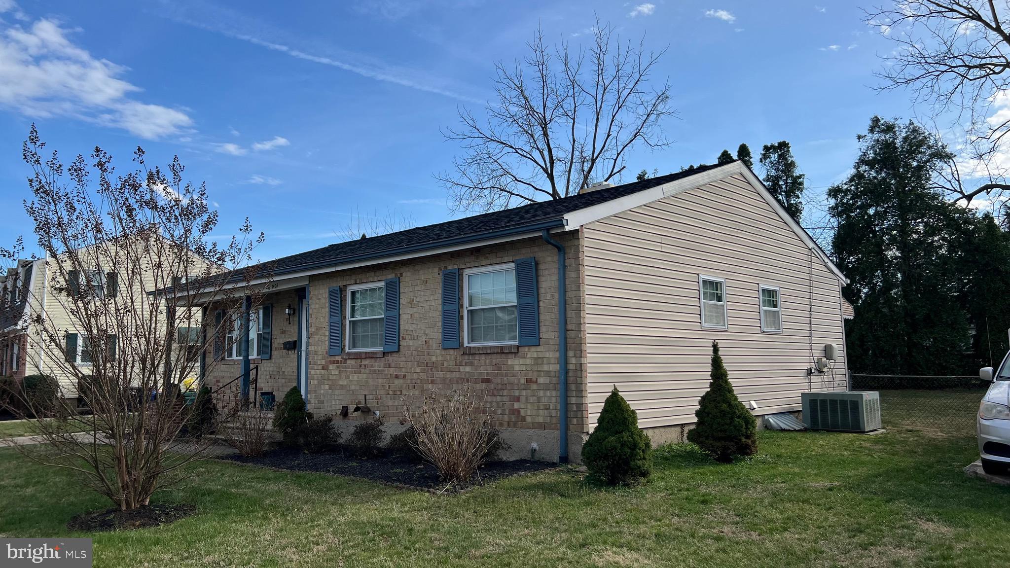 1402 Woodbridge Road Catonsville, MD 21228 - Photo 3 of 28