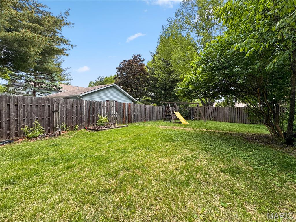 1902 Applegate Lane Edwardsville, IL 62025 - Photo 41 of 47