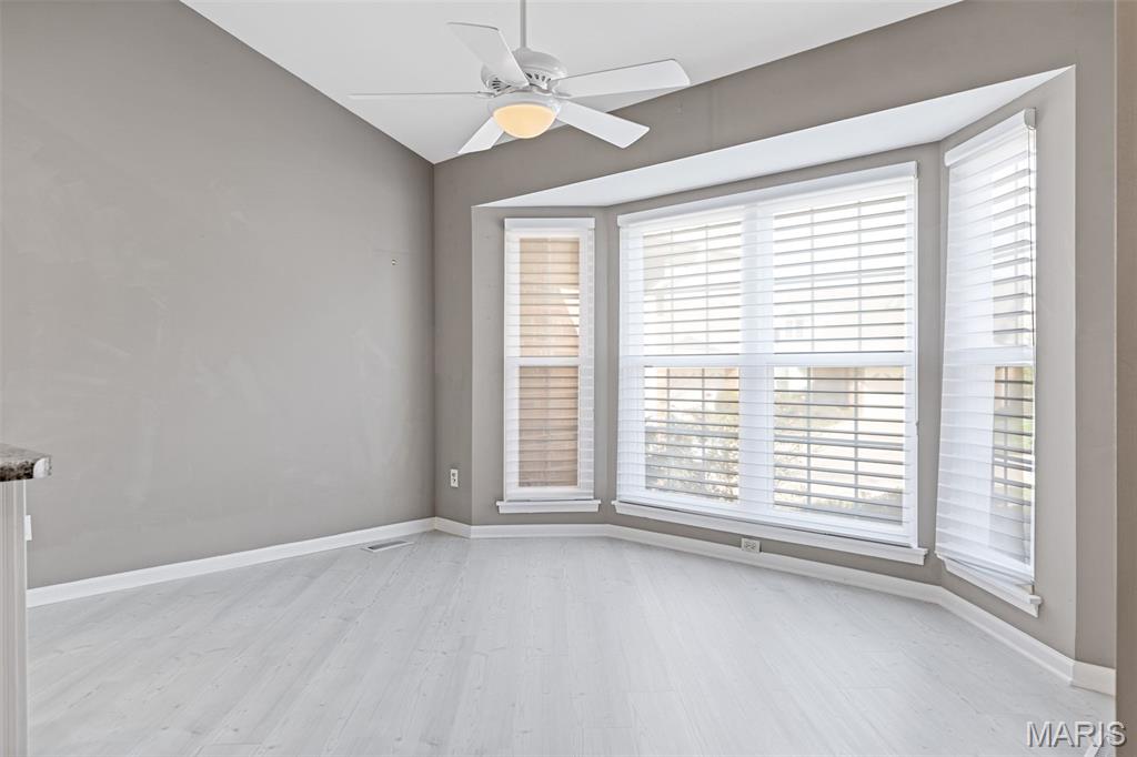 853 Braefield Court Chesterfield, MO 63017 - Photo 3 of 30