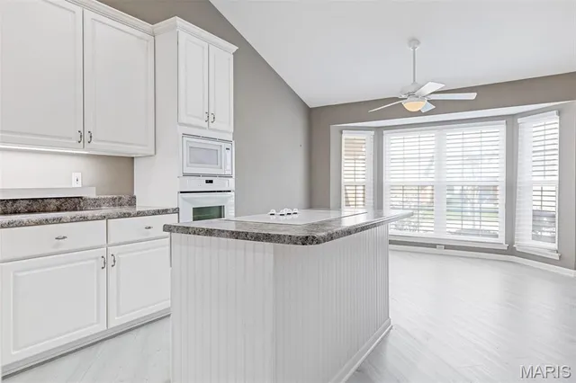 $445,000 | 853 Braefield Court, Chesterfield, MO 63017