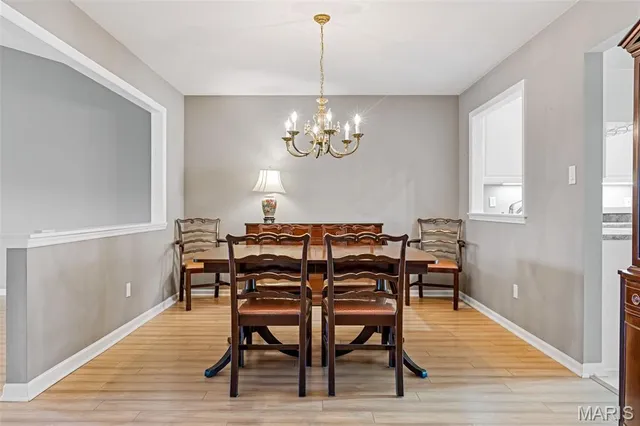 $445,000 | 853 Braefield Court, Chesterfield, MO 63017