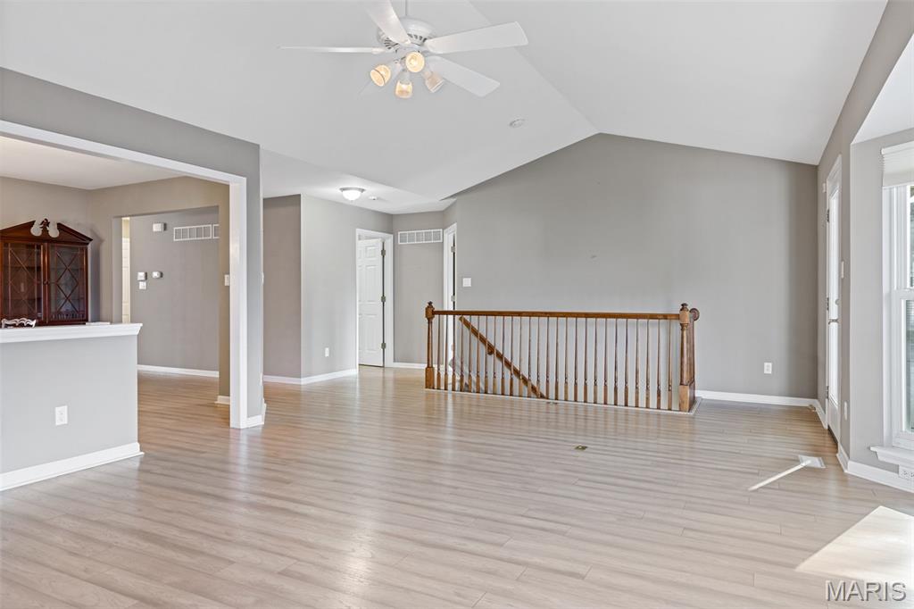 853 Braefield Court Chesterfield, MO 63017 - Photo 10 of 30