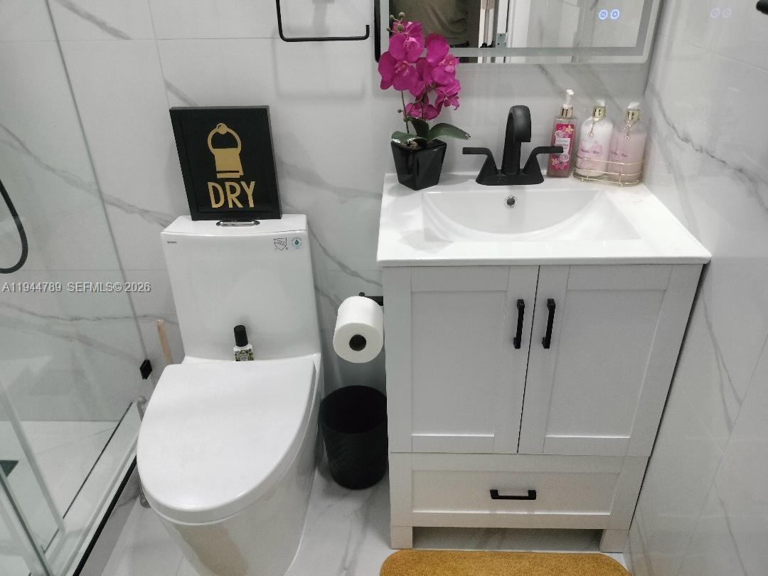 1130 Northeast 201st Terrace, Unit B Miami, FL 33179 - Photo 4 of 9