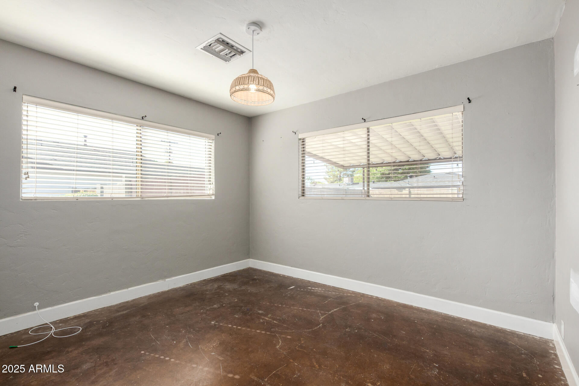 3718 North 36th Street Phoenix, AZ 85018 - Photo 15 of 37
