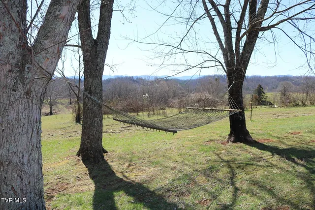 $450,000 | 875 Pates Hill Road, Mosheim, TN 37818