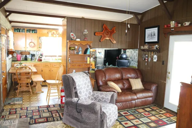 $450,000 | 875 Pates Hill Road, Mosheim, TN 37818