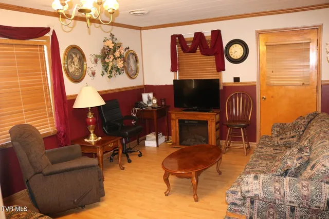 $450,000 | 875 Pates Hill Road, Mosheim, TN 37818