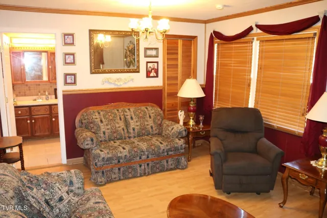 $450,000 | 875 Pates Hill Road, Mosheim, TN 37818