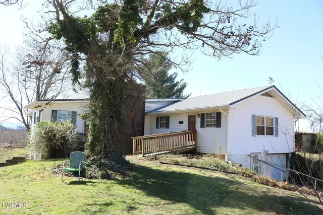 $450,000 | 875 Pates Hill Road, Mosheim, TN 37818