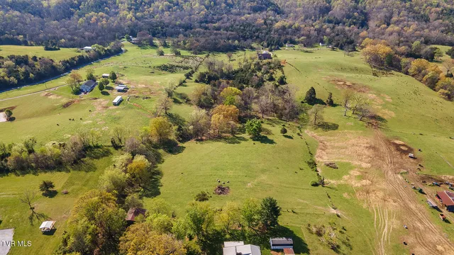 $450,000 | 875 Pates Hill Road, Mosheim, TN 37818