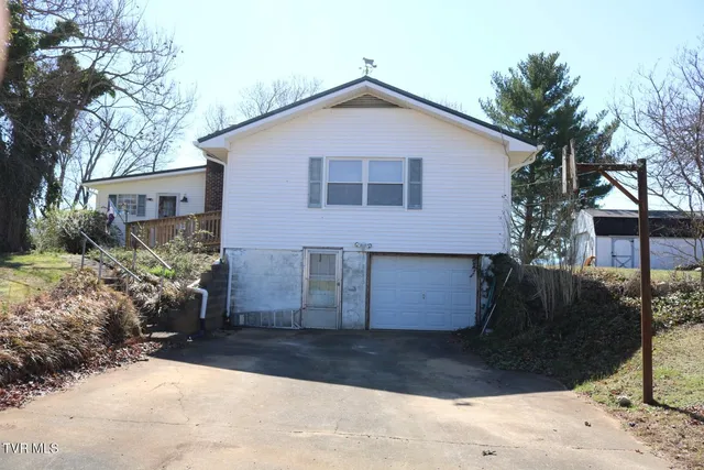 $450,000 | 875 Pates Hill Road, Mosheim, TN 37818