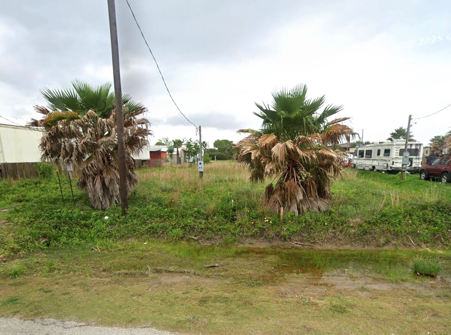 526 15th Street Dickinson, TX 77539 - Photo 5 of 12 a view of a park