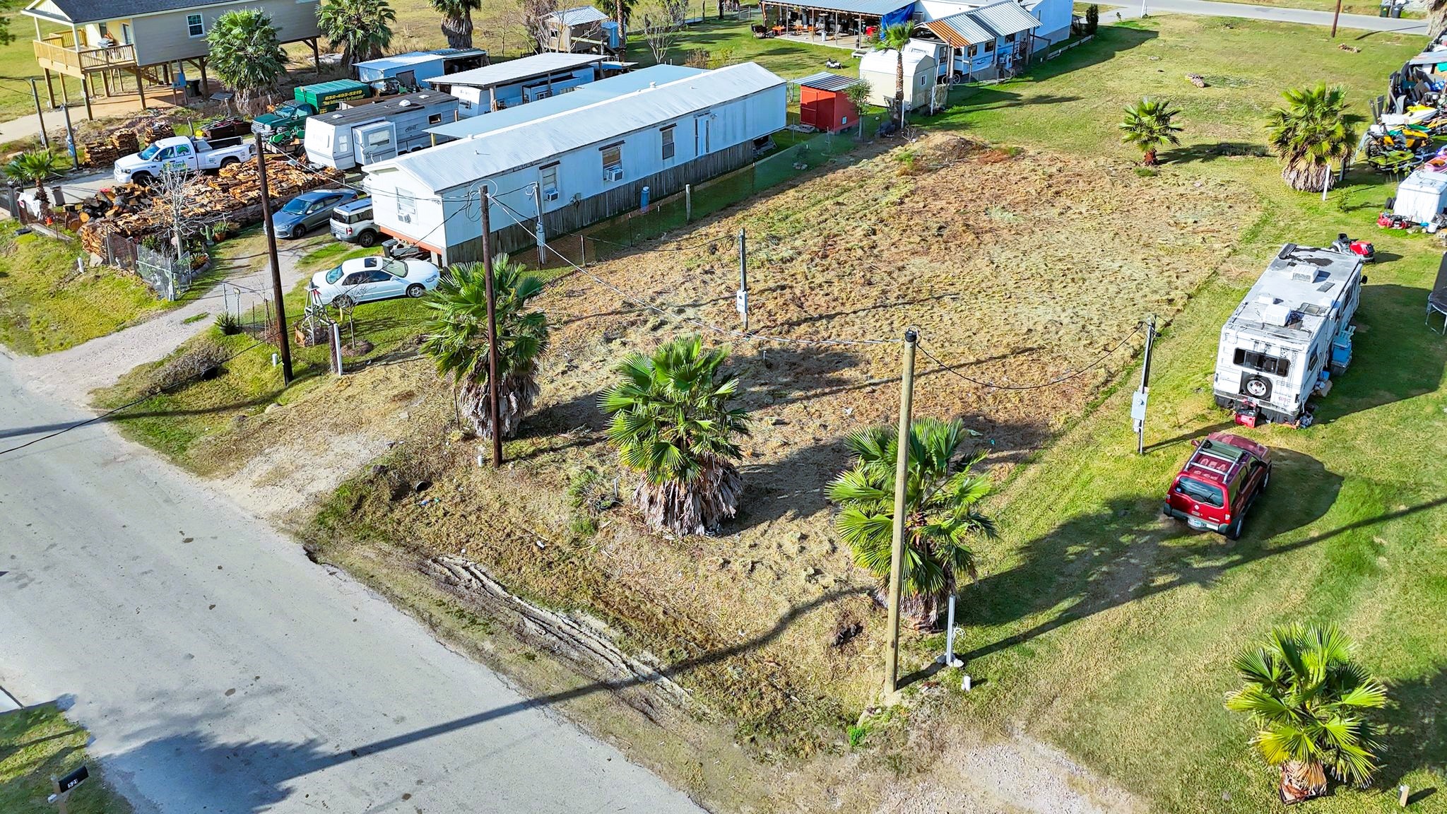 526 15th Street Dickinson, TX 77539 - Photo 10 of 12 a view of outdoor space and yard