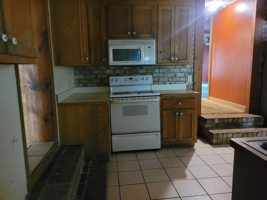 931 Fairgrounds Road Farmville, VA 23901 - Photo 5 of 11 Gallery Image 5