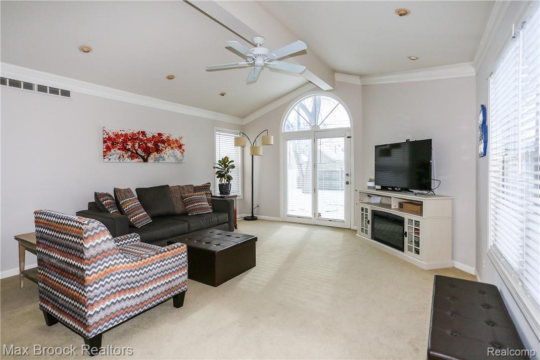 1271 Cambridge Road Berkley, MI 48072 - Photo 12 of 36 cambridge-23.jpg