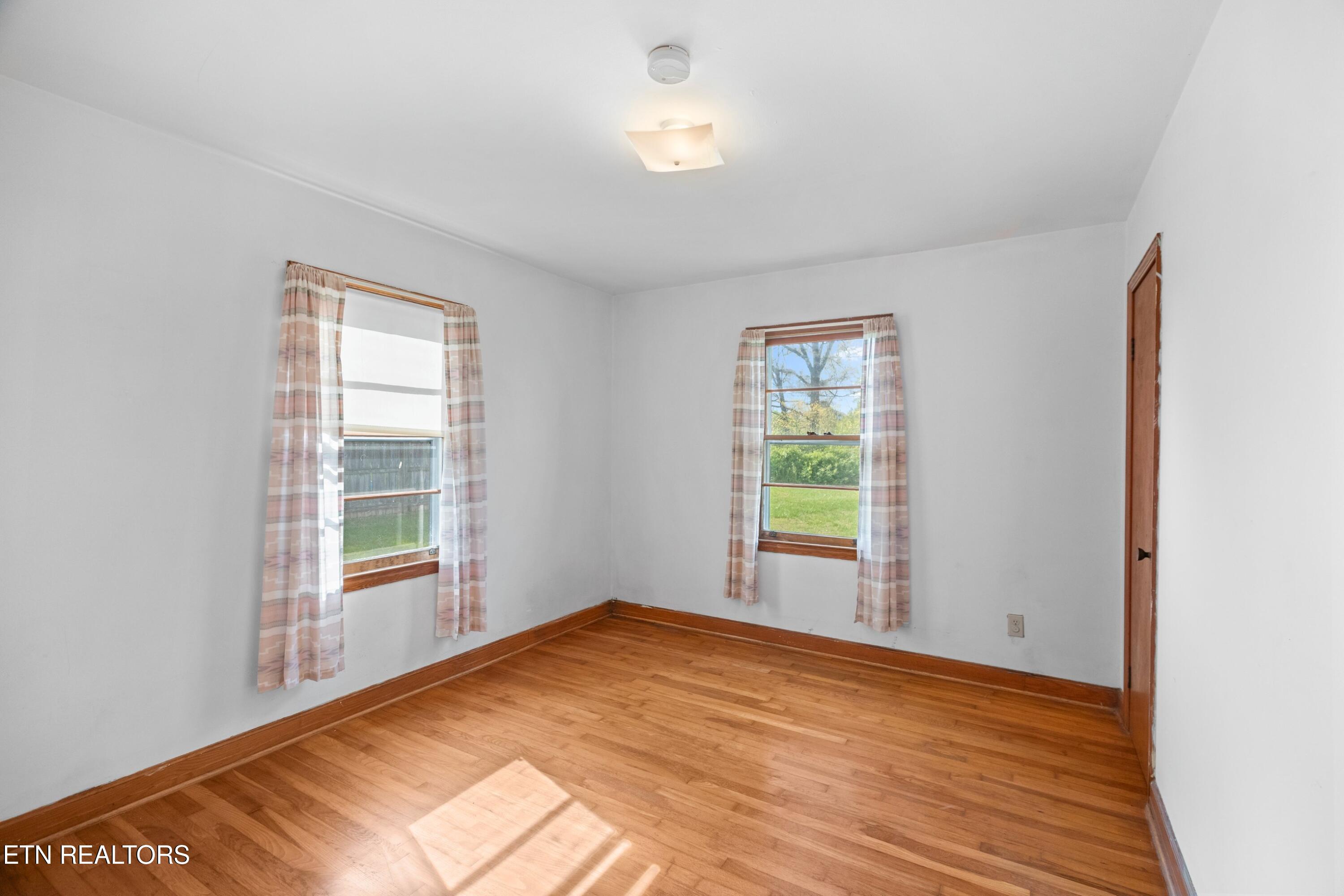 3003 Jane Street White Pine, TN 37890 - Photo 14 of 25 017-3003JaneStreet-WhitePine-TN-37890-SM